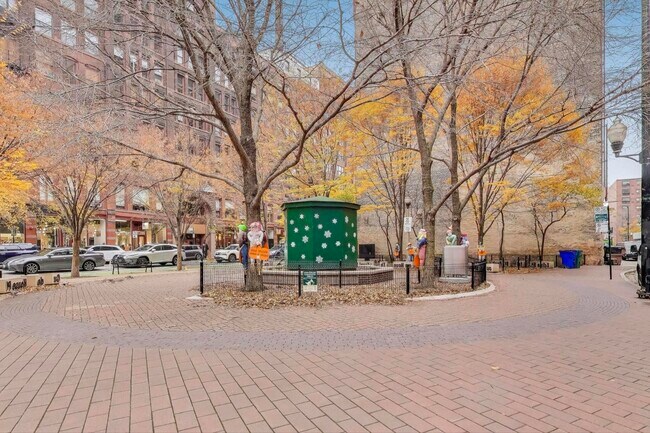 Building Photo - 780 S Federal St