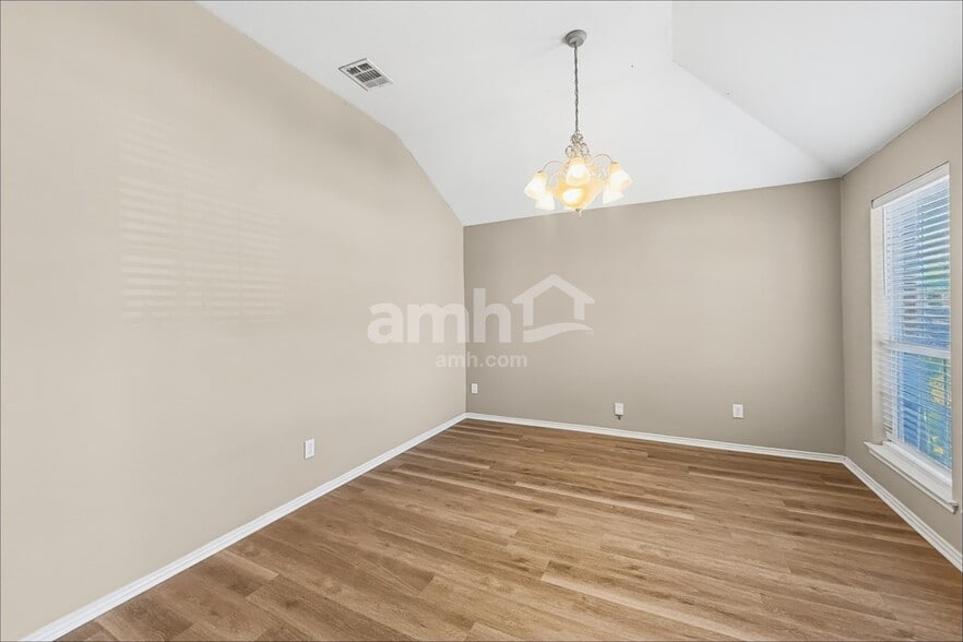 Building Photo - 2729 Lone Ranger Trl