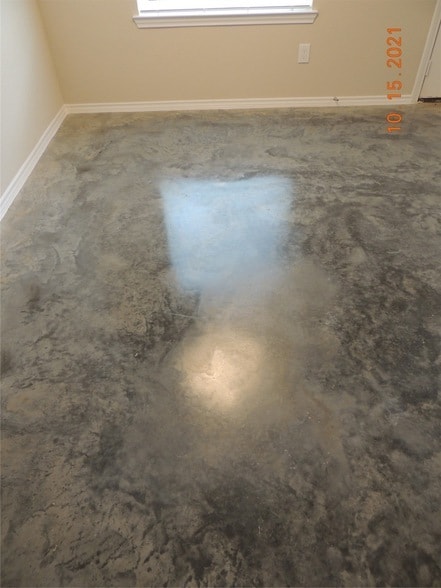 Building Photo - 615 Hayman St