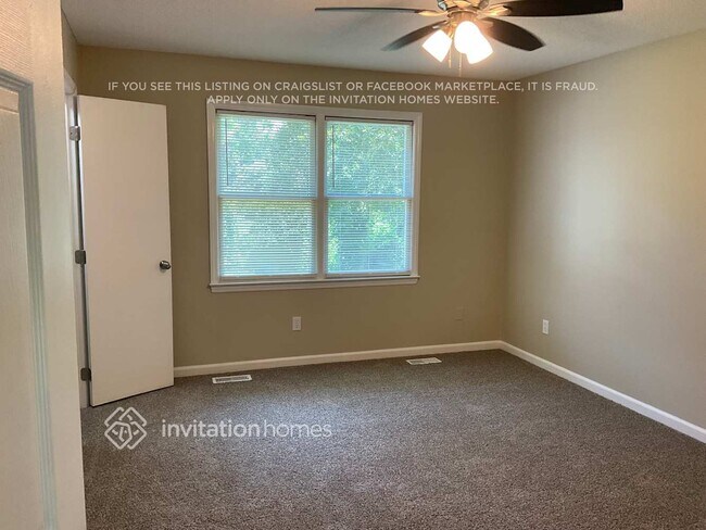 Building Photo - 3620 Castlegate Dr