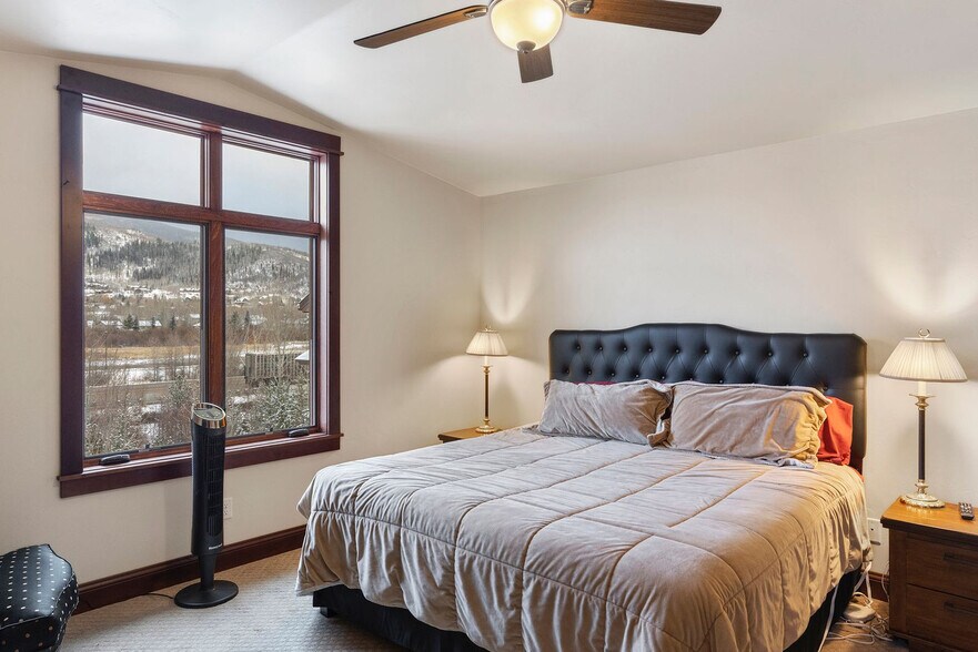 Building Photo - 313 Majestic Cir