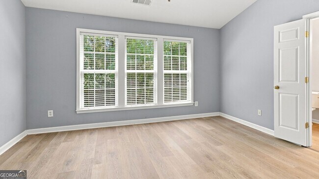 Building Photo - 3389 Lathenview Ct