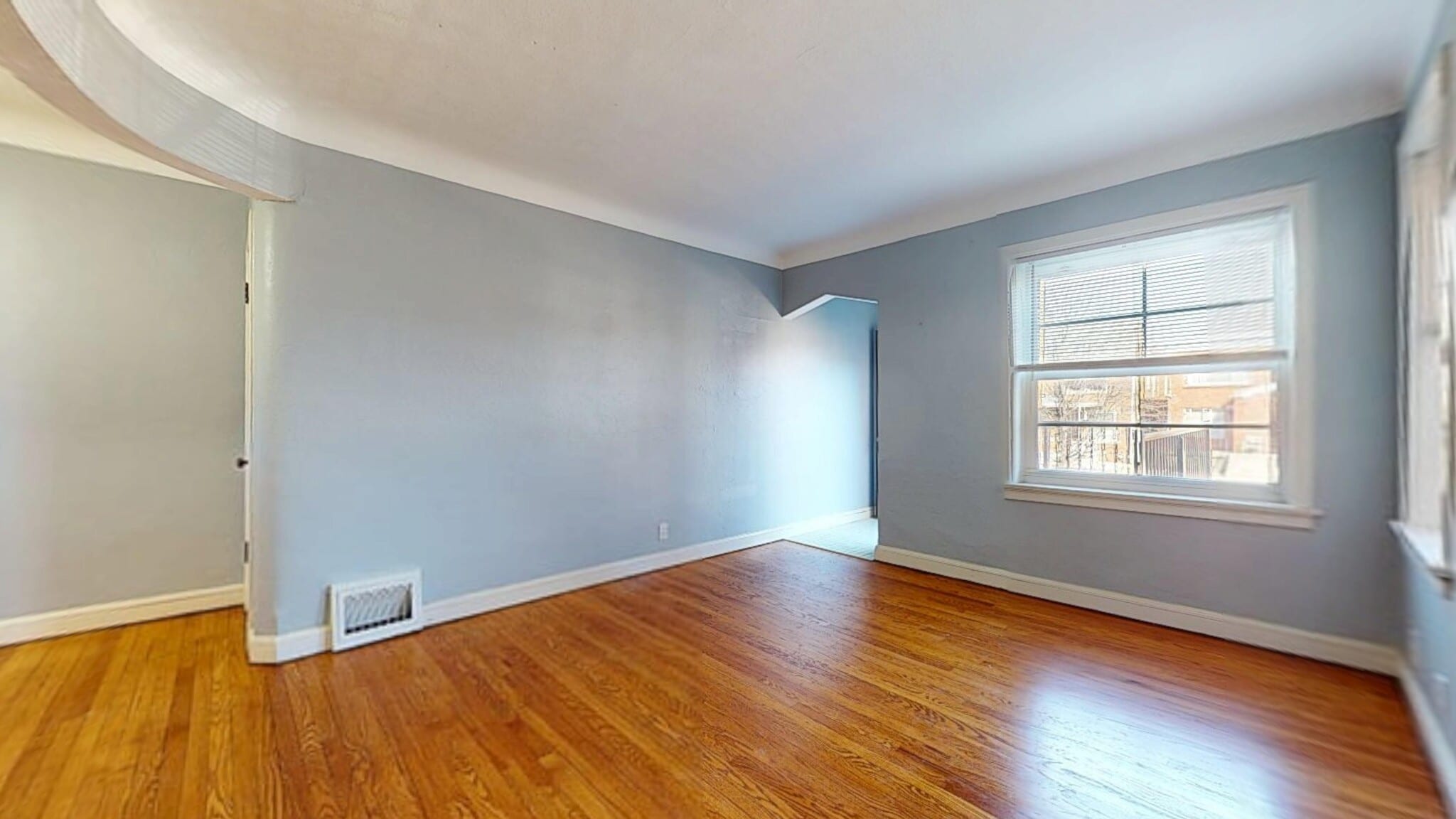 Building Photo - 5816 Mardel Ave