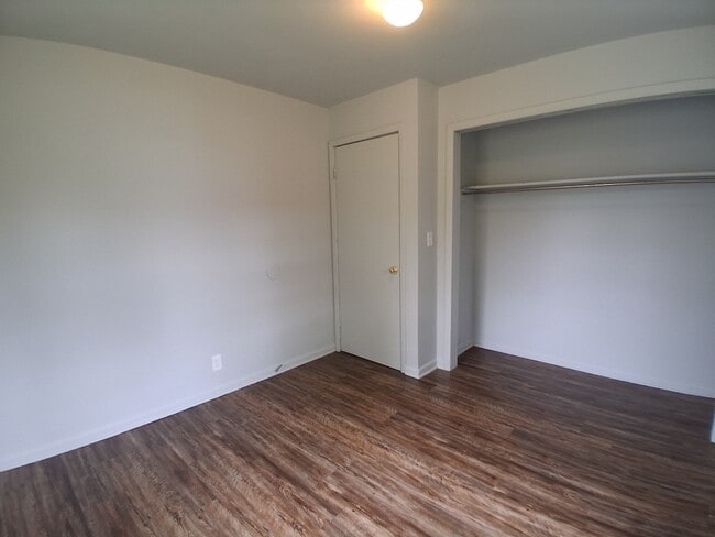 Building Photo - 312 Holmes Ave