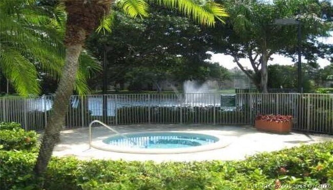 Building Photo - 601 Cypress Lake Blvd