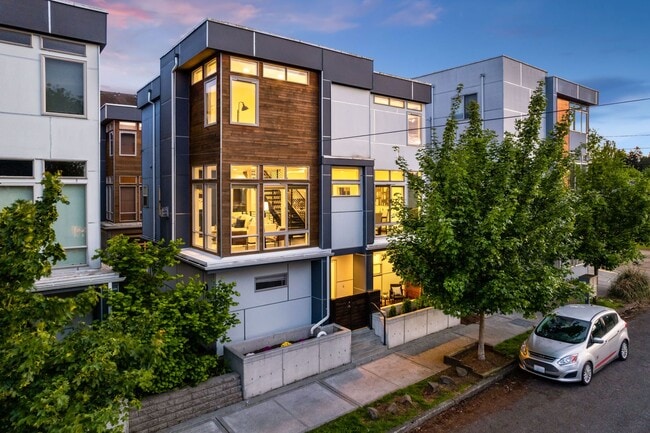 Building Photo - 223 NW 87th St