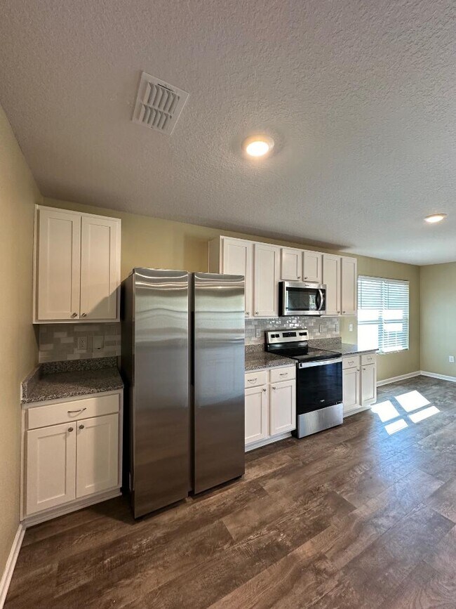 Building Photo - 3998 Whitetail Ln