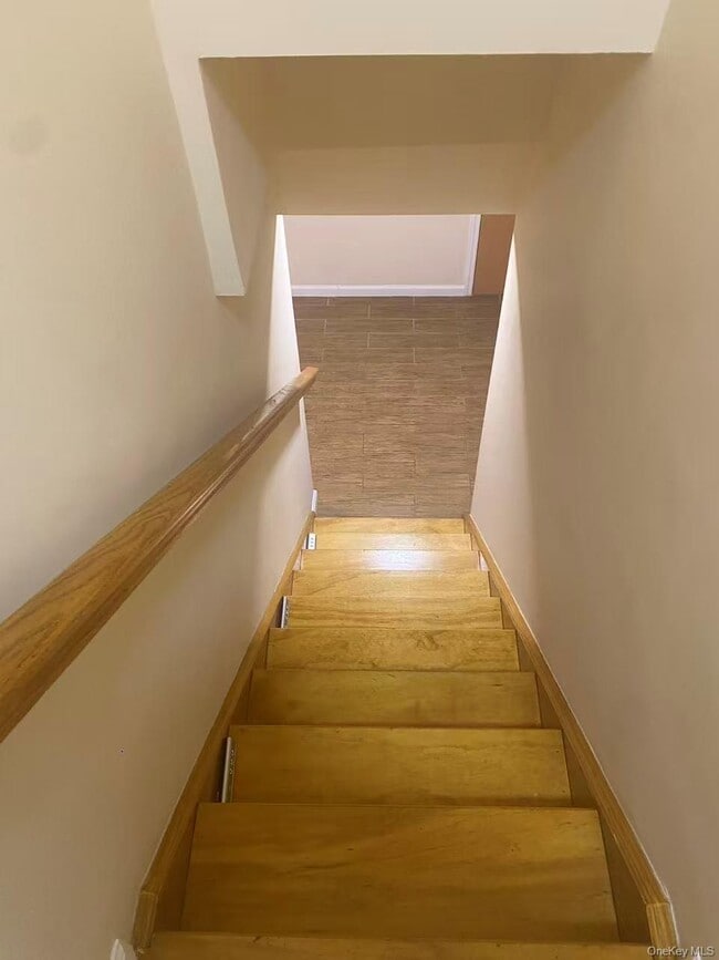 Building Photo - 207-24 28th Ave