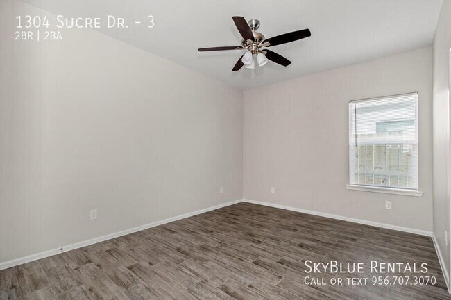 Building Photo - 1304 W Sucre Dr