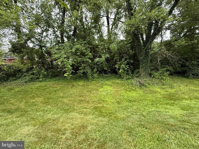 Building Photo - 4521 Edinburg Dr
