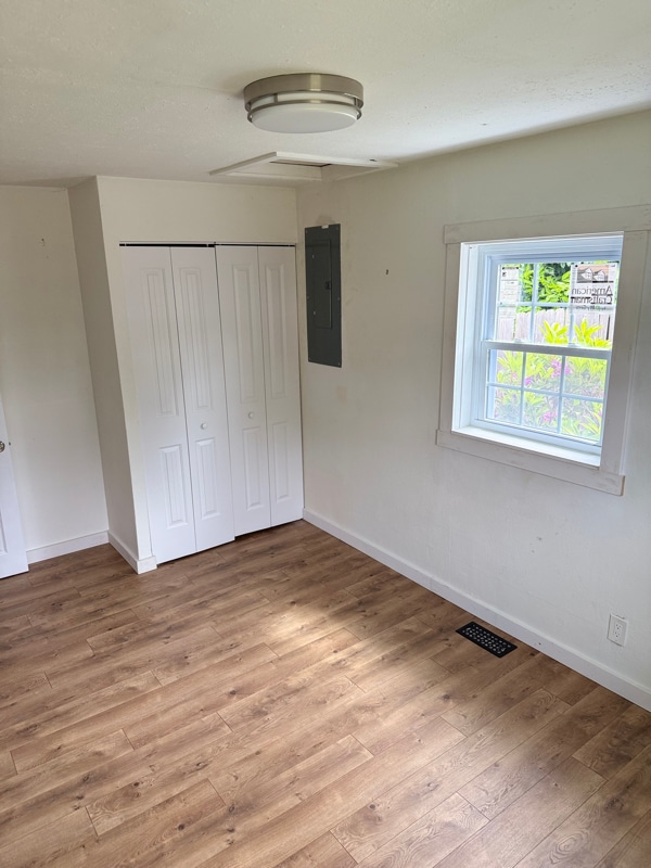 Building Photo - 900 Ferndale Cir NE