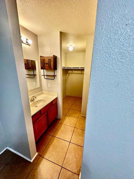 Building Photo - 4328 Covenant Ct