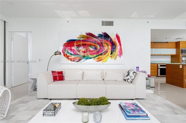 Building Photo - 5875 Collins Ave