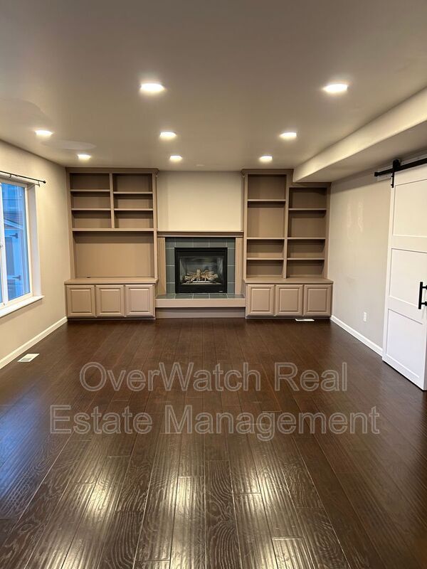 Building Photo - 10651 Concord Hill Cir