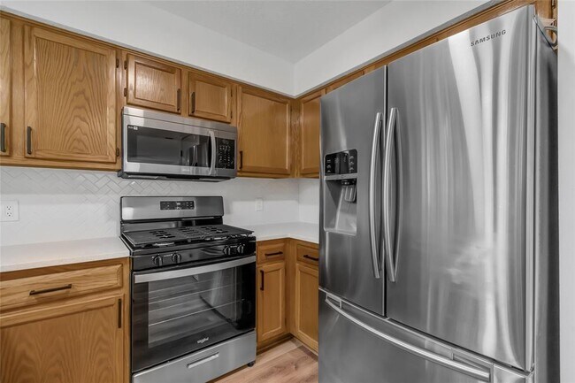 Building Photo - 8800 Dandelion Trail