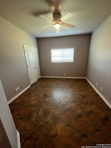 Building Photo - 1835 White Tail Ln