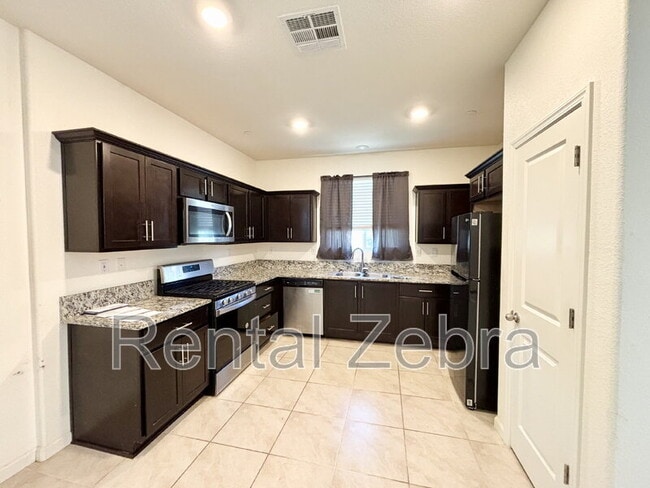 Building Photo - 277 Shafer Ave