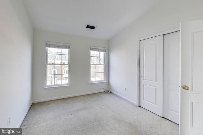 Building Photo - 42759 Locklear Terrace