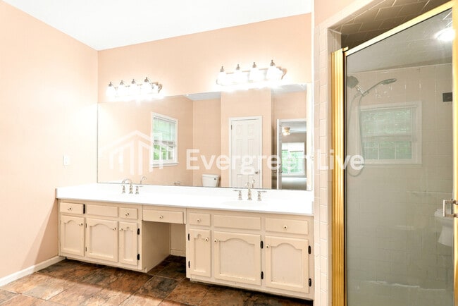 Building Photo - 6731 Remington Cir