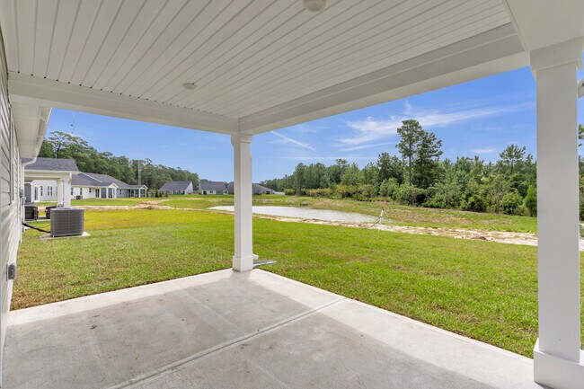 Building Photo - 1127 Middle Crst Dr NE