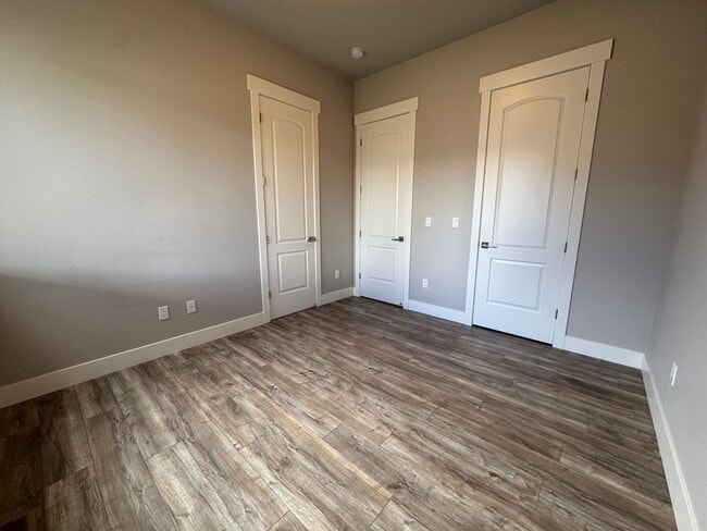 Building Photo - 1026 Sun Crest Ct