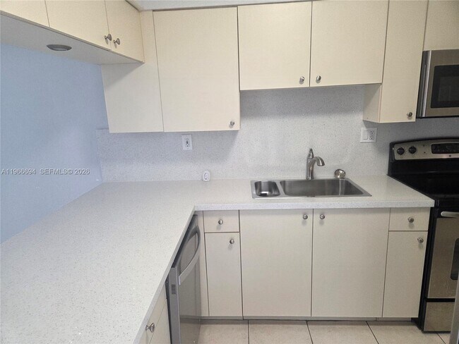 Building Photo - 8425 NW 8th St