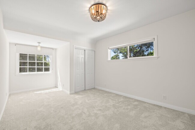 Building Photo - 15473 Lemay St