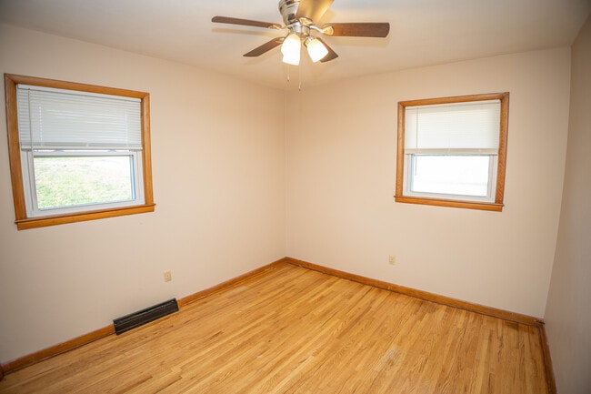 Building Photo - 710 Jackson St