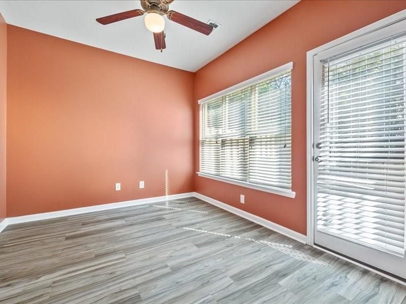 Building Photo - 472 Tufton Tr