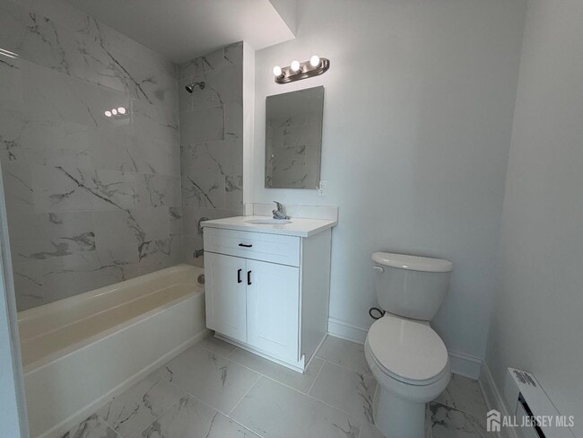 Building Photo - 103 Bayard St