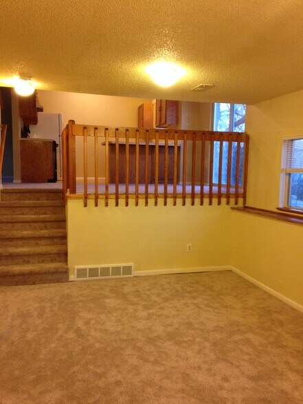 Building Photo - 2204 S Del Norte Dr