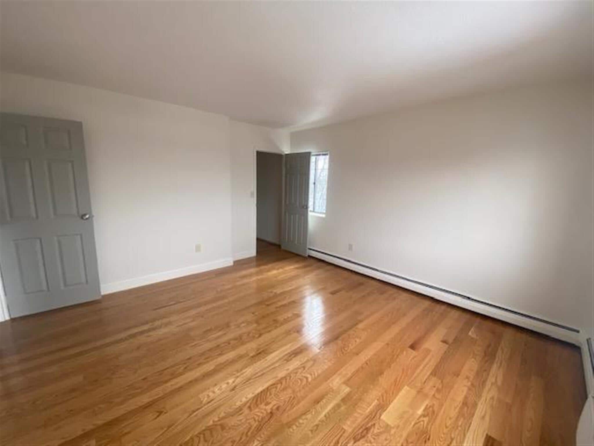 Building Photo - 474 Broadway