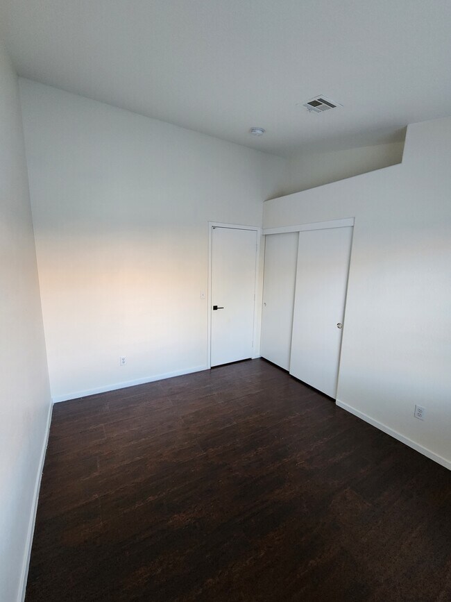 Bedroom 2 - 929 Dusty Creek St