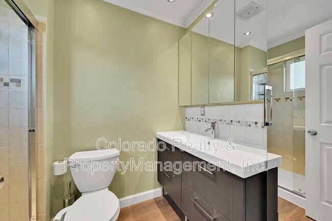 Building Photo - 2430 S Eagle Way