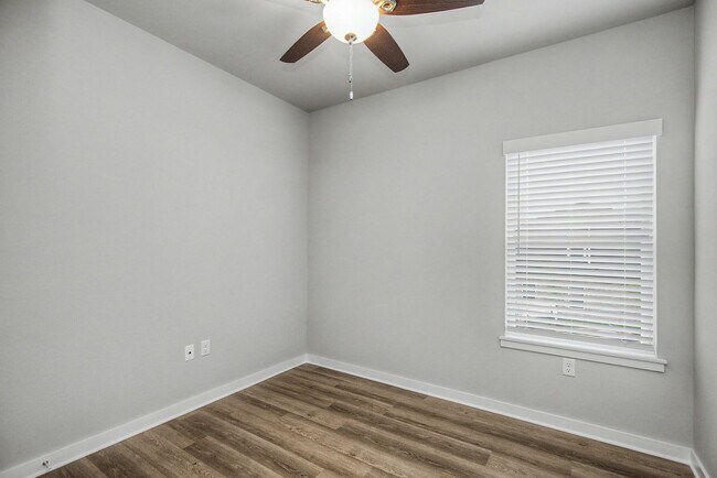 Building Photo - ***401 S. 29th Street***