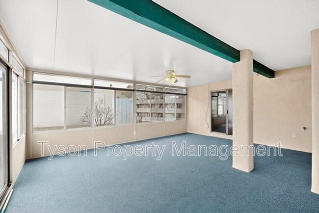 Building Photo - 10139 Arroyo Crest Dr NW