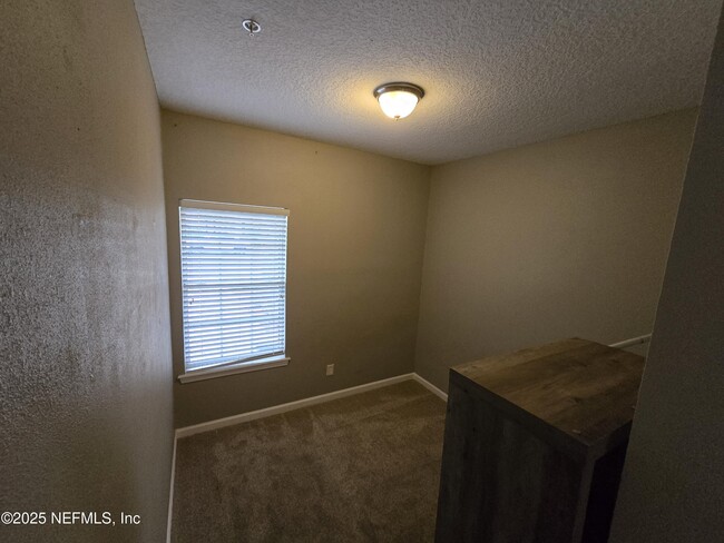 Building Photo - 575 Oakleaf Plantation Pkwy