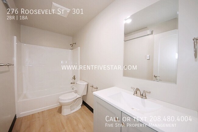 Building Photo - 276 Roosevelt St