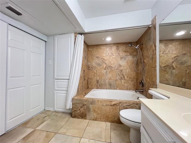 Building Photo - 4242 N Capistrano Dr