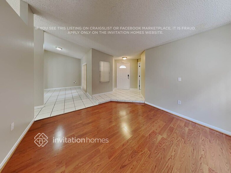 Building Photo - 4711 SW 142nd Ct