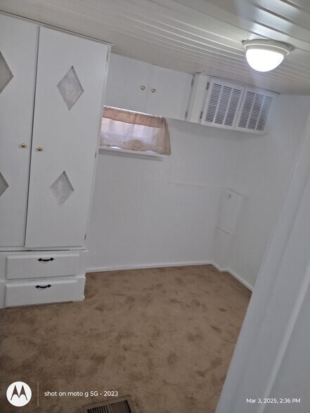 Bedroom - 2643 Ridge Ave