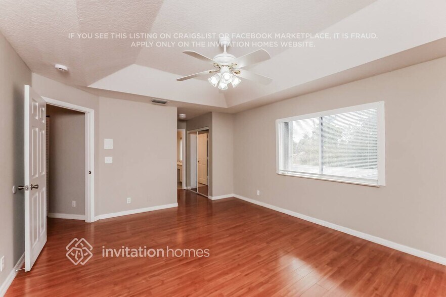 Building Photo - 3774 Woodfield Dr