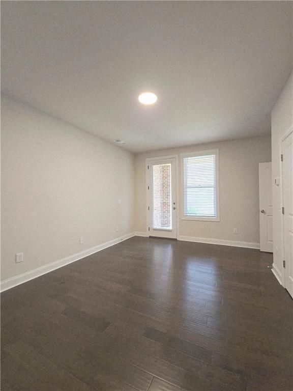 Building Photo - 657 SUMMIT HILL Way