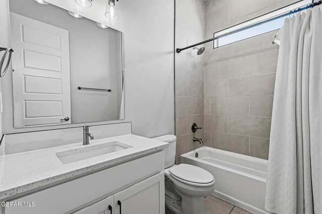 Building Photo - 329 Hector Porras Dr