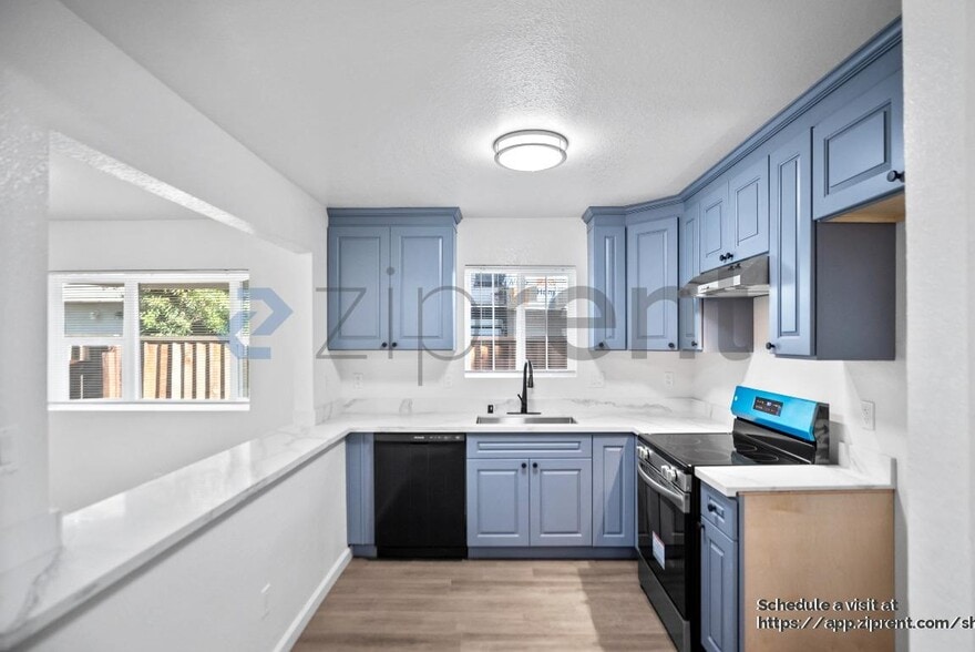 Building Photo - 29215 Dixon St