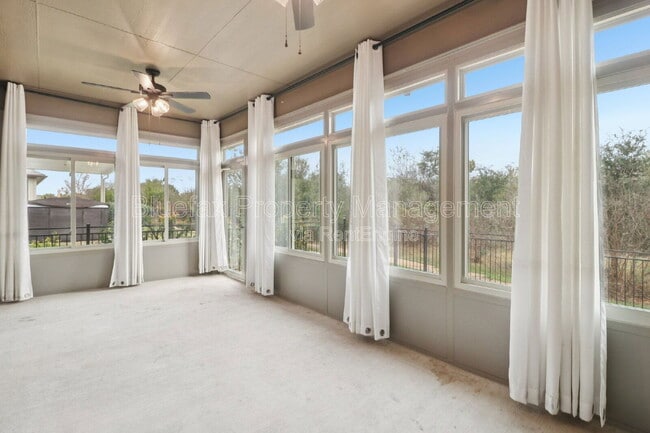 Building Photo - 9226 King Valley