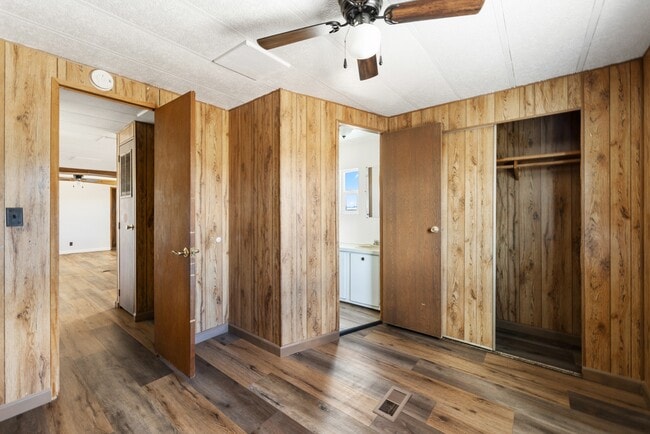 Building Photo - 820 Beefway Ranch Ct
