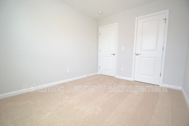 Building Photo - 1226 Bessie Ct