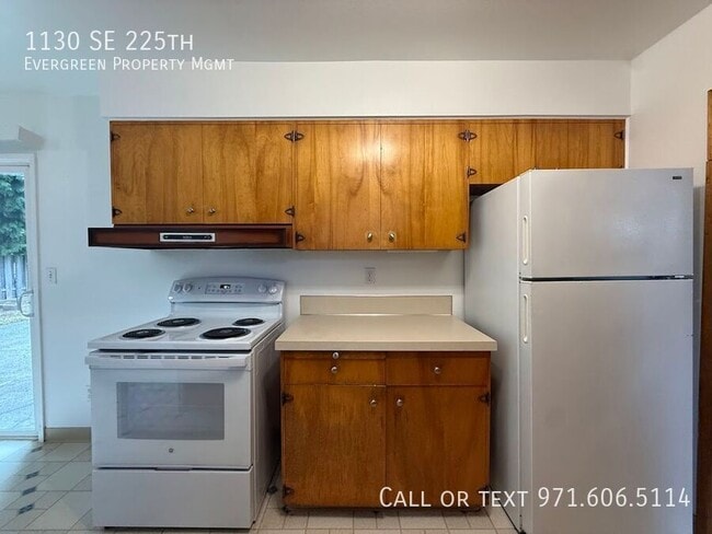 Building Photo - 1130 SE 225th Ave