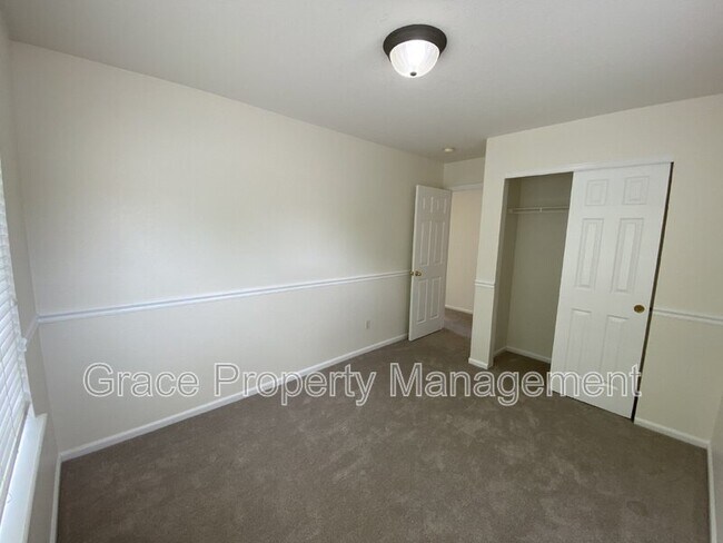 Building Photo - 14334 Craftsman Way